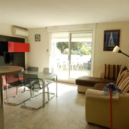 Apartment Cavaliere, 2 Pieces, 4 Personnes - Fr-1-713-114 Le Lavandou